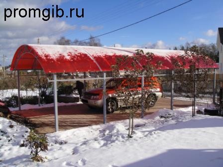 naves_arochnyy_pod_sotovym_polikarbonatom