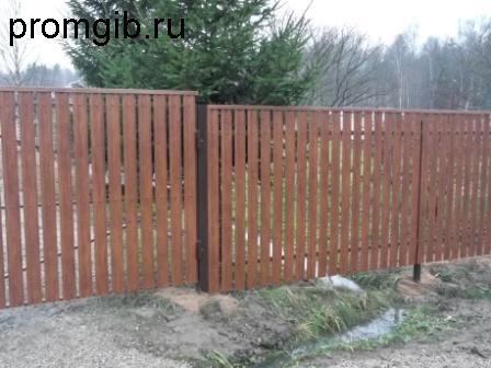 shtaketnik_metallicheskiy_tcvet_pod_derevo